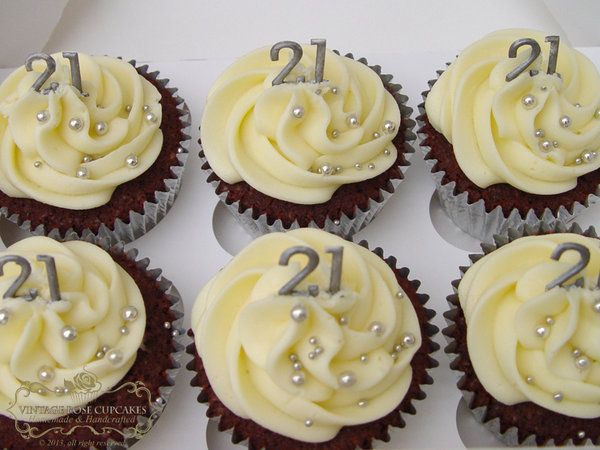 21St Birthday Cupcake Ideas
 21st birthday cupcakes these look awesome Ideas
