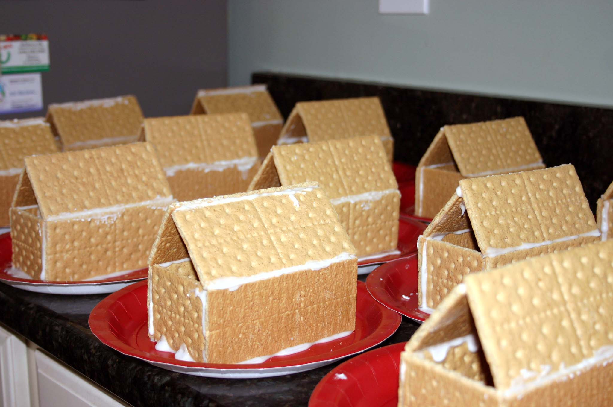5Th Grade Holiday Party Ideas
 Gingerbread Houses at Christmas Classroom Party