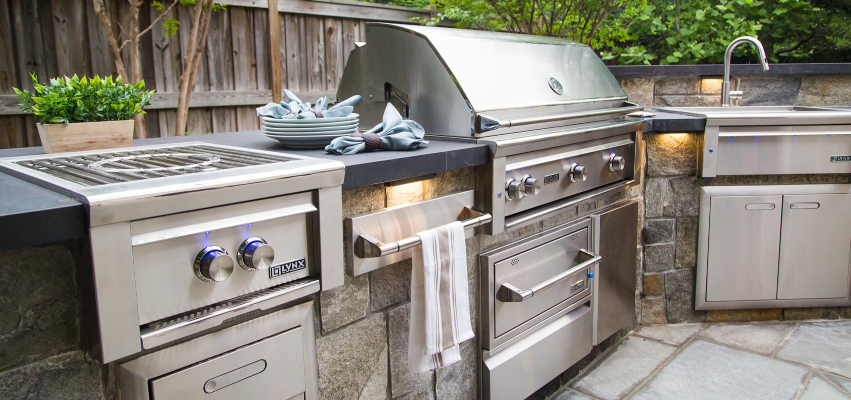 Affordable Outdoor Kitchens
 Affordable Outdoor Kitchens