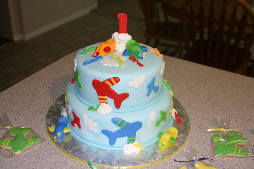 Airplane Birthday Cake
 airplane cake