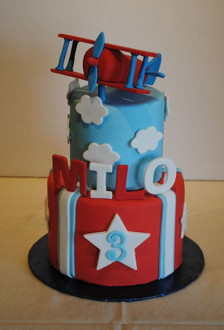 Airplane Birthday Cake
 32 best Aeroplane Cakes images on Pinterest