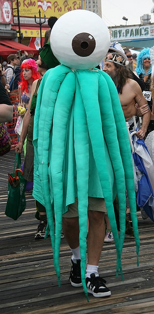 Alien Costume DIY
 Best 25 Alien Costumes ideas on Pinterest