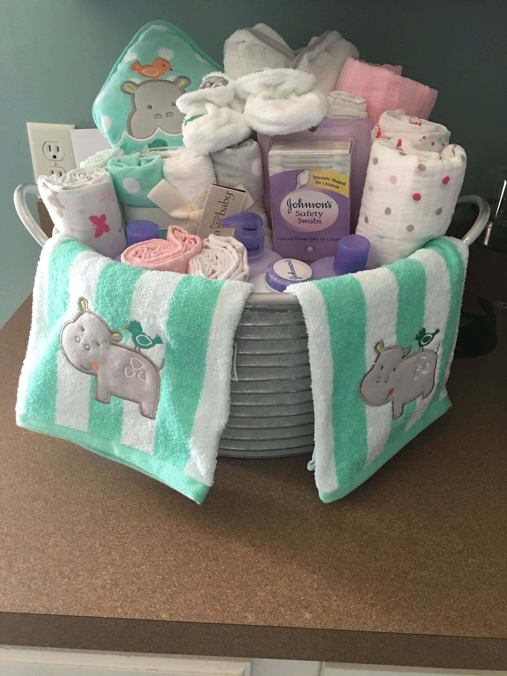 Baby Gift Ideas Pinterest
 Baby shower present I made Galvanized bucket with baby