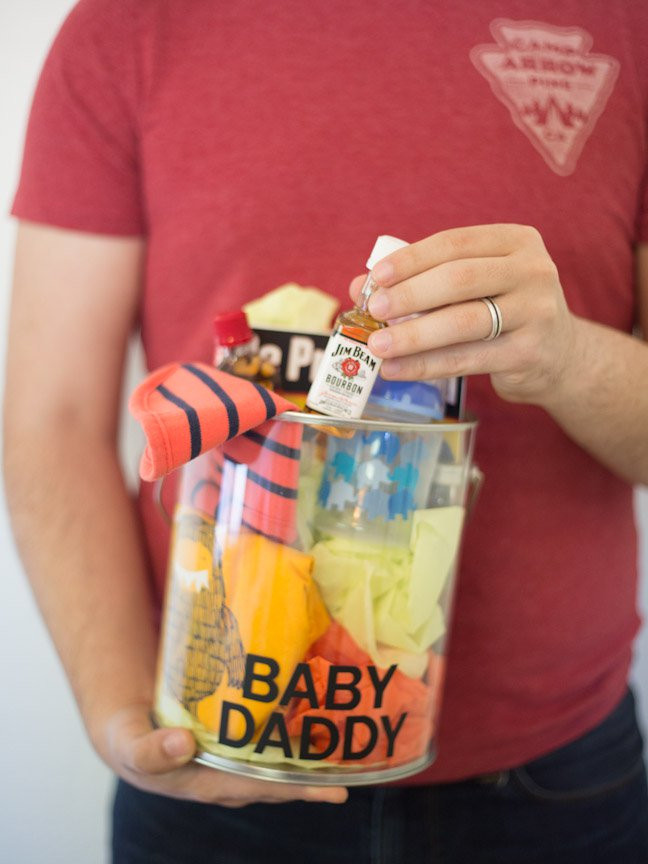 Baby Shower Gift Ideas For Dads
 How to Make a Creative Baby Shower Gift for Dad