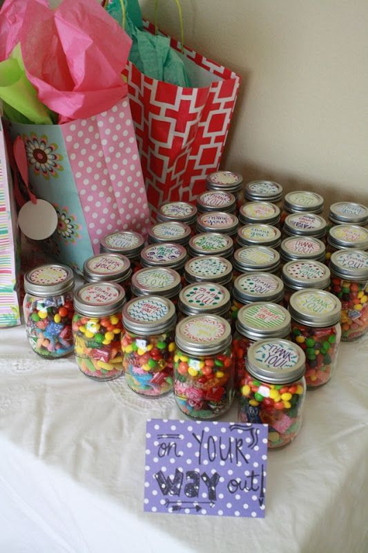 Baby Shower Gift Ideas For Guest
 Best 25 Baby shower guest ts ideas on Pinterest