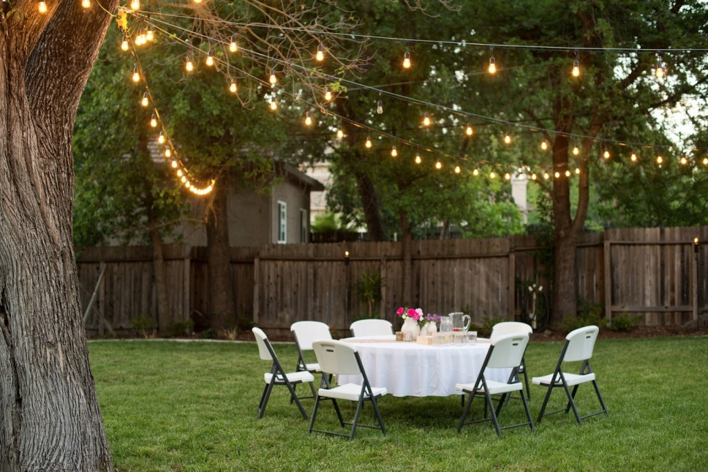 Backyard Christmas Party Ideas
 10 Quick Tips for DIY Outdoor Lighting