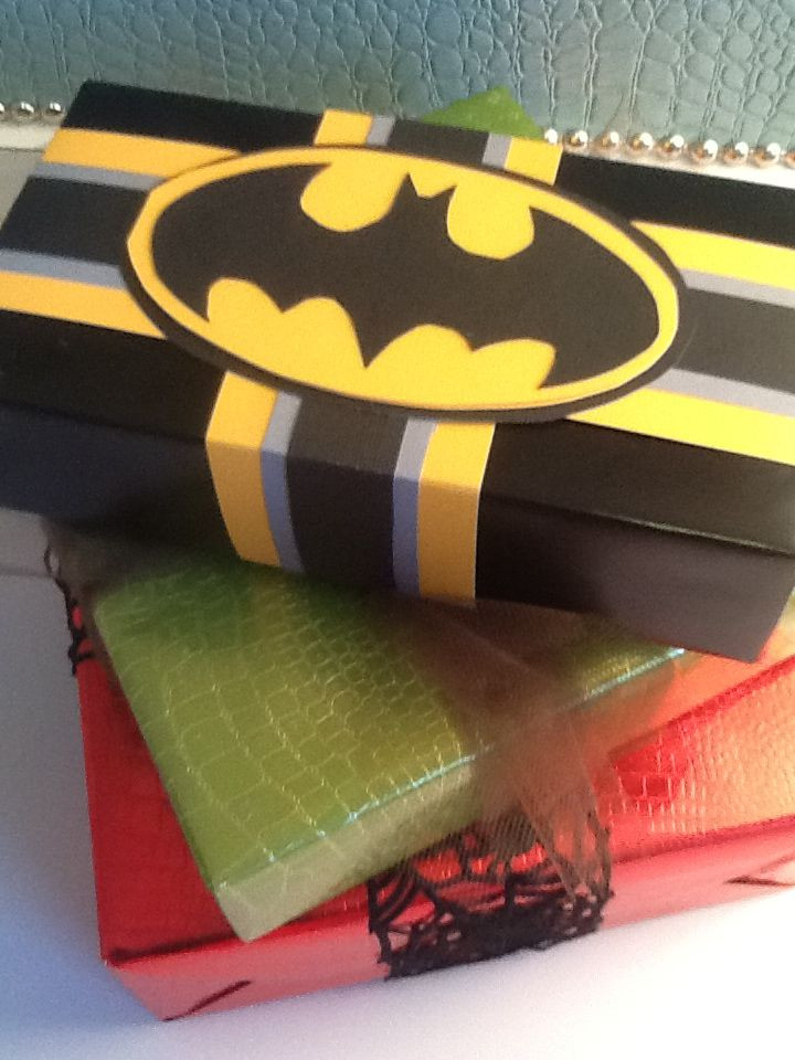 Batman Gift Ideas For Boyfriend
 Superhero t wrapping Batman Gifts and Crafts