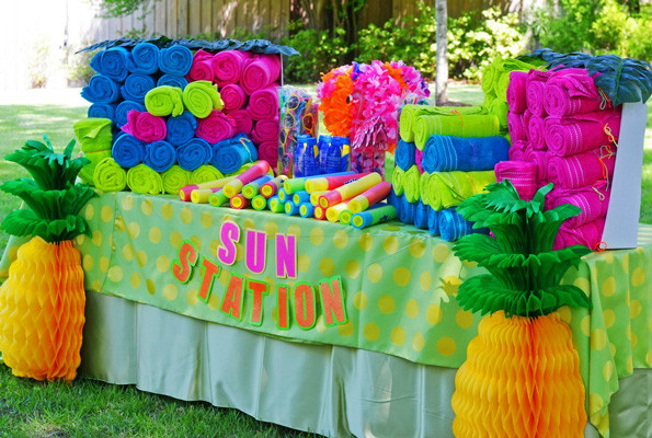 Beach Party Ideas College
 Say Aloha to Summer with this Beach Themed Party Evite