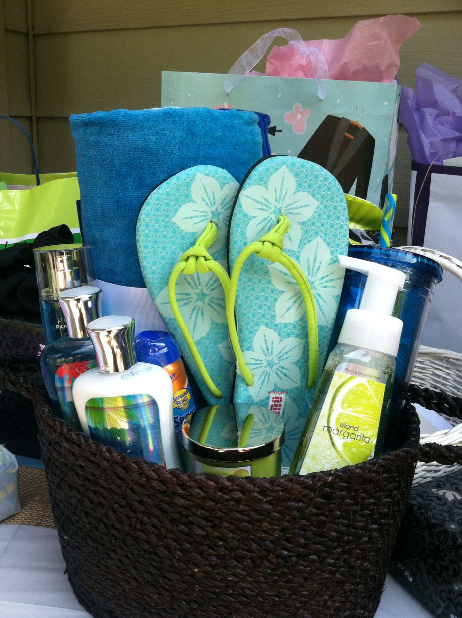 Beach Themed Gift Basket Ideas
 Bridal Shower t beach theme …