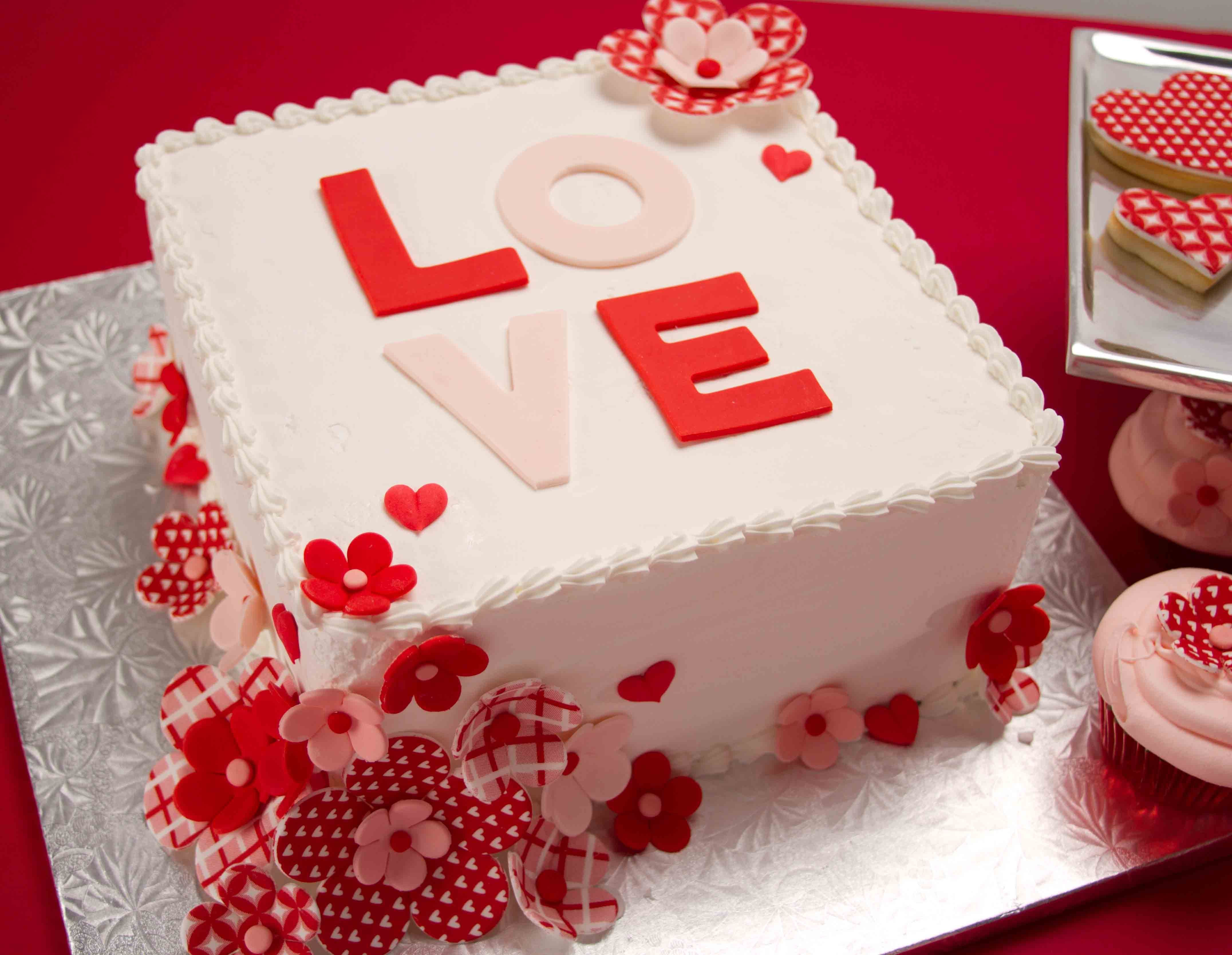 Birthday Cake For Husband
 Beautiful Birthday Cake For Husband Wife Valentine s Day
