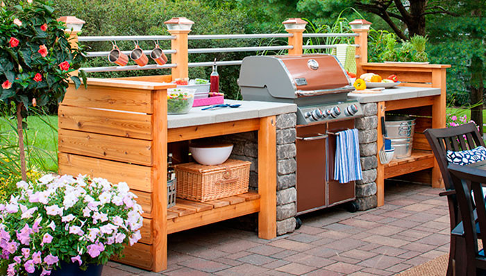 Build An Outdoor Kitchen
 10 Outdoor Kitchen Plans Turn Your Backyard Into
