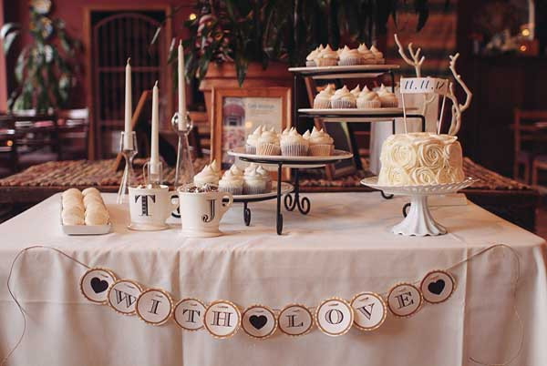 Centerpiece Ideas For Engagement Party
 Sweet and Fun Engagement Party Ideas Random Talks