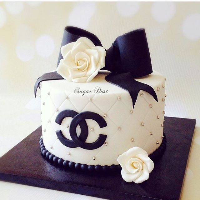 Chanel Birthday Cake
 25 best ideas about Chanel cake on Pinterest