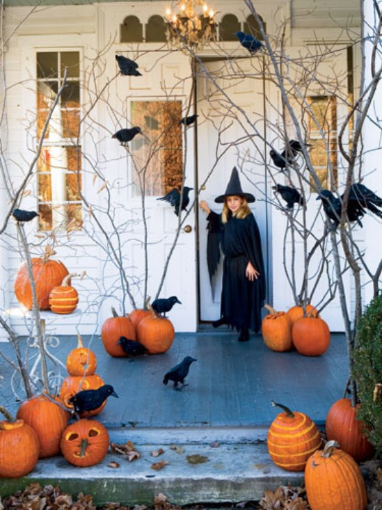 Cheap DIY Outdoor Halloween Decorations
 51 Cheap & Easy To Make DIY Halloween Decorations Ideas