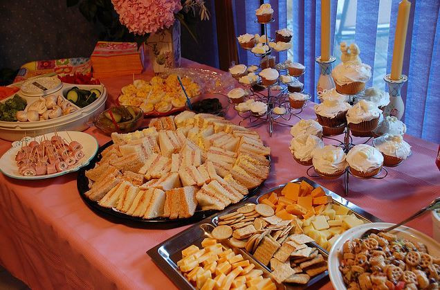 Cheap Party Food Ideas For Adults
 Meals and Snacks for a Birthday Party