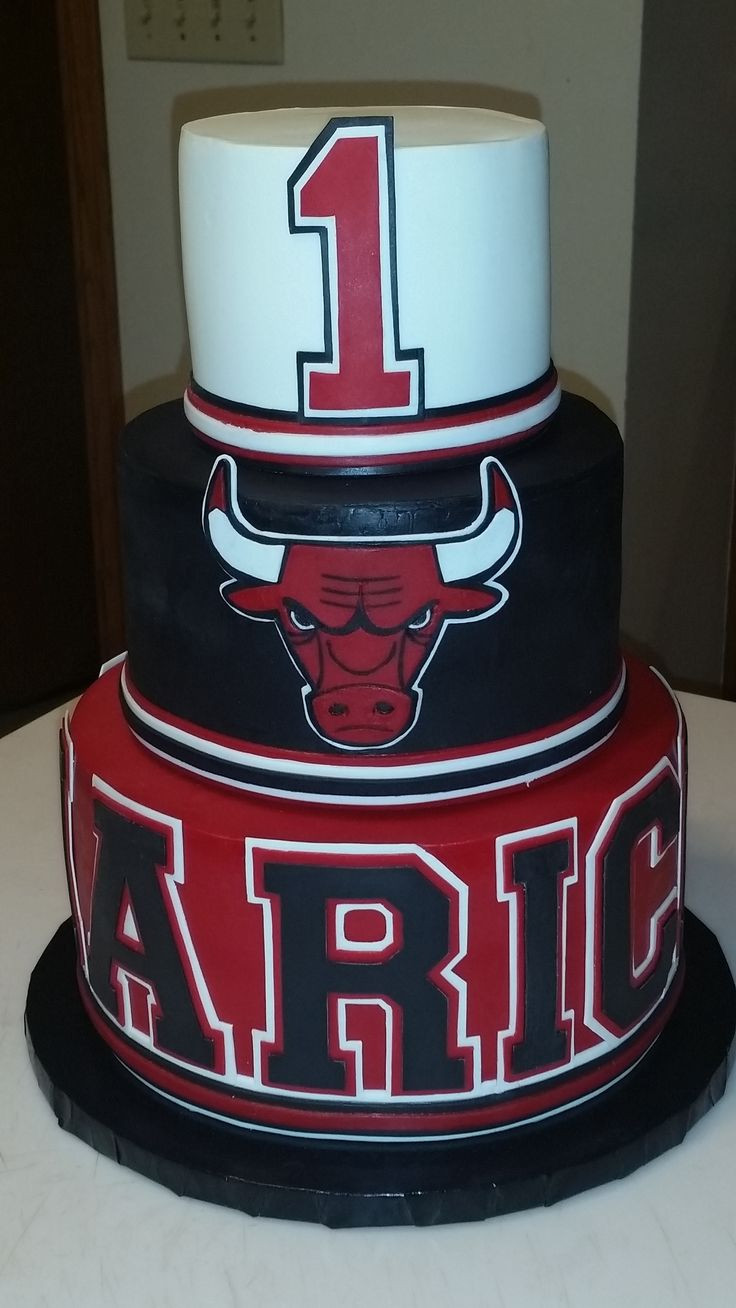 Chicago Bulls Birthday Party
 25 best ideas about Chicago bulls cake on Pinterest