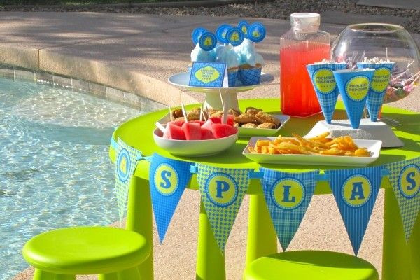 Children Pool Party Ideas
 Blue and green summer decor perfect for a relaxed pool