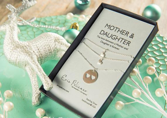 Christmas Gift Ideas For Mom From Daughter
 Mom Daughter Necklace Mother Daughter Jewelry Set Mother of