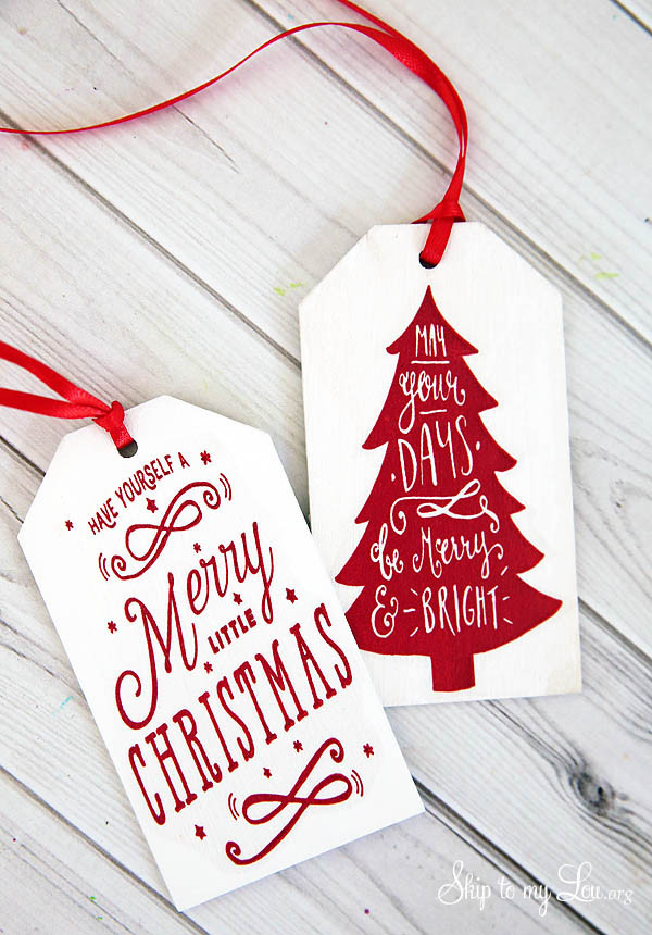 Christmas Tags DIY
 Free Printable Tags for DIY Wooden Gift Tags