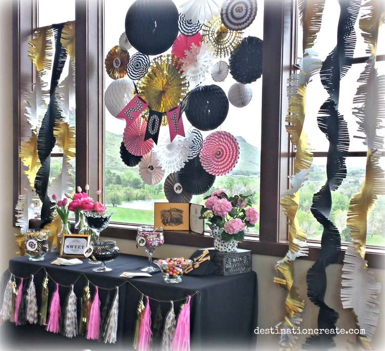 College Graduation Party Ideas For Adults
 Party Favor Tables that adults will love