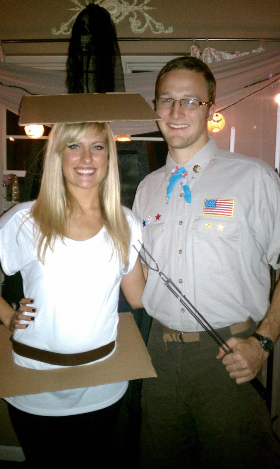 Couple Costumes DIY
 Katie in Kansas DIY Couples Halloween Costume Ideas