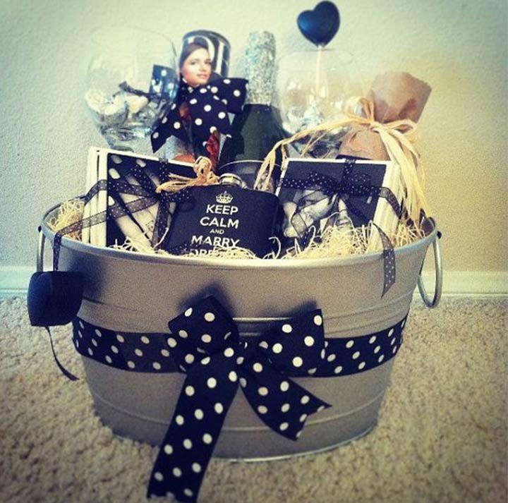 Couple Gift Basket Ideas
 15 Out The Box Engagement Gifts Ideas For Your Favorite
