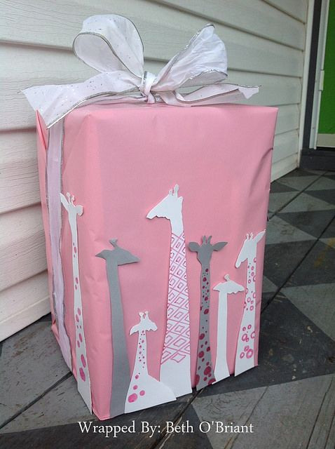 Creative Baby Shower Gift Wrapping Ideas
 Giraffe Baby Shower Gift Wrap