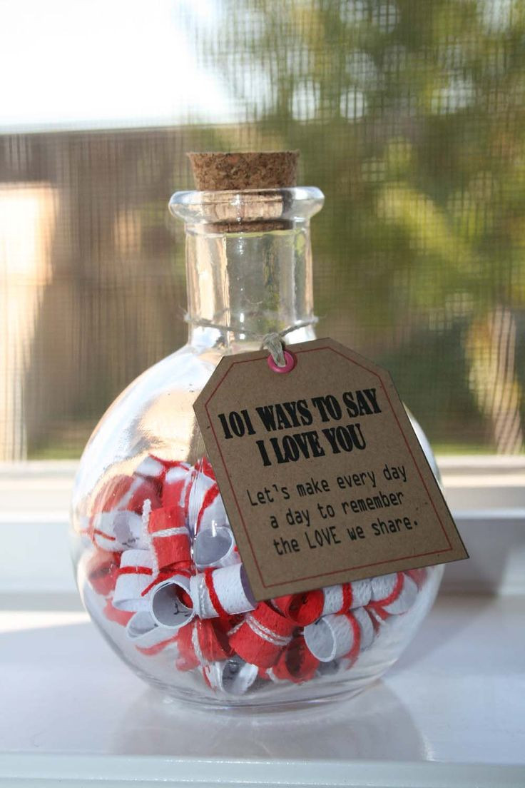 Creative Gift Ideas For Girlfriend
 Anniversary t "101 Ways to say I Love You " Unique