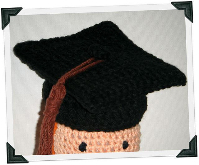 Crochet Graduation Gift Ideas
 Free pattern Crocheted Graduation Cap