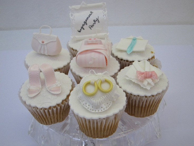 Cupcake Ideas For Engagement Party
 Best 25 Engagement party cupcakes ideas on Pinterest