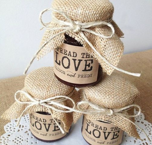 Cute Engagement Party Ideas
 12 cute and useful engagement party favors