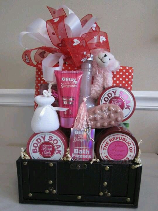 Cute Gift Basket Ideas For Girlfriend
 Valentine s Day Cute Gift Ideas For The Girl You Love