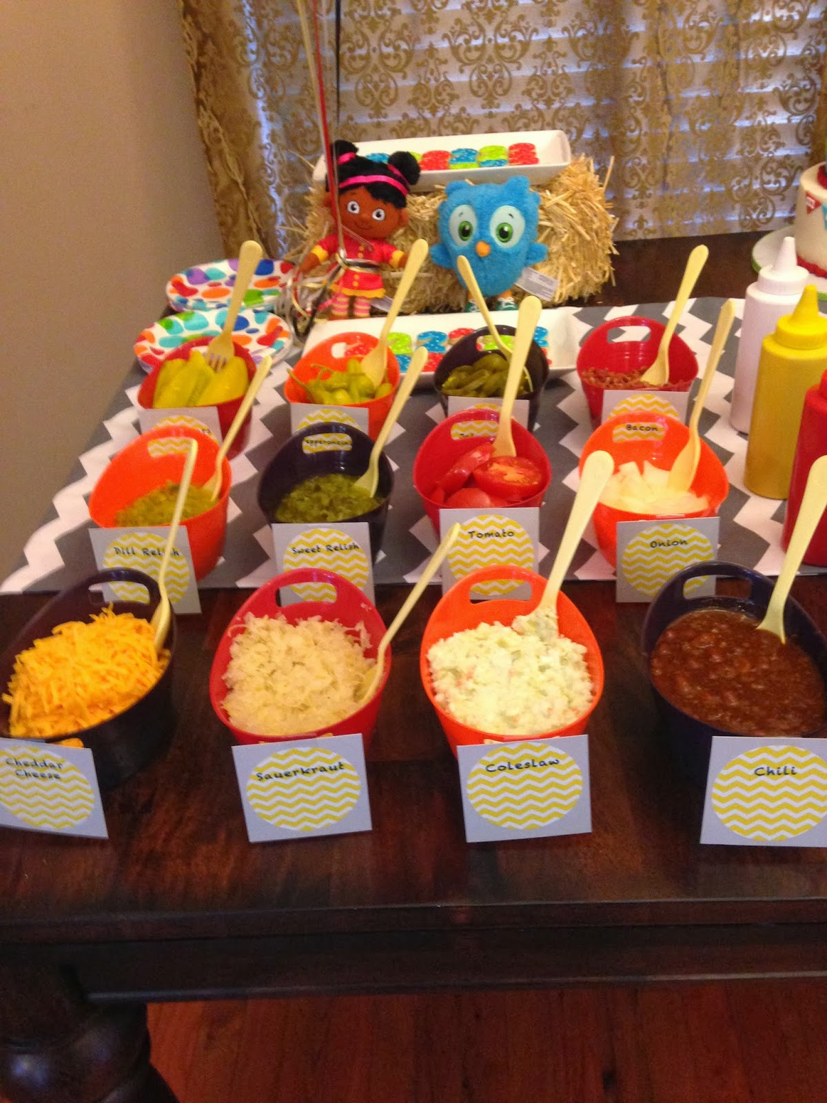 Daniel Tiger Birthday Party Ideas
 The Southern Front Door Montgomery s Daniel Tiger 2nd