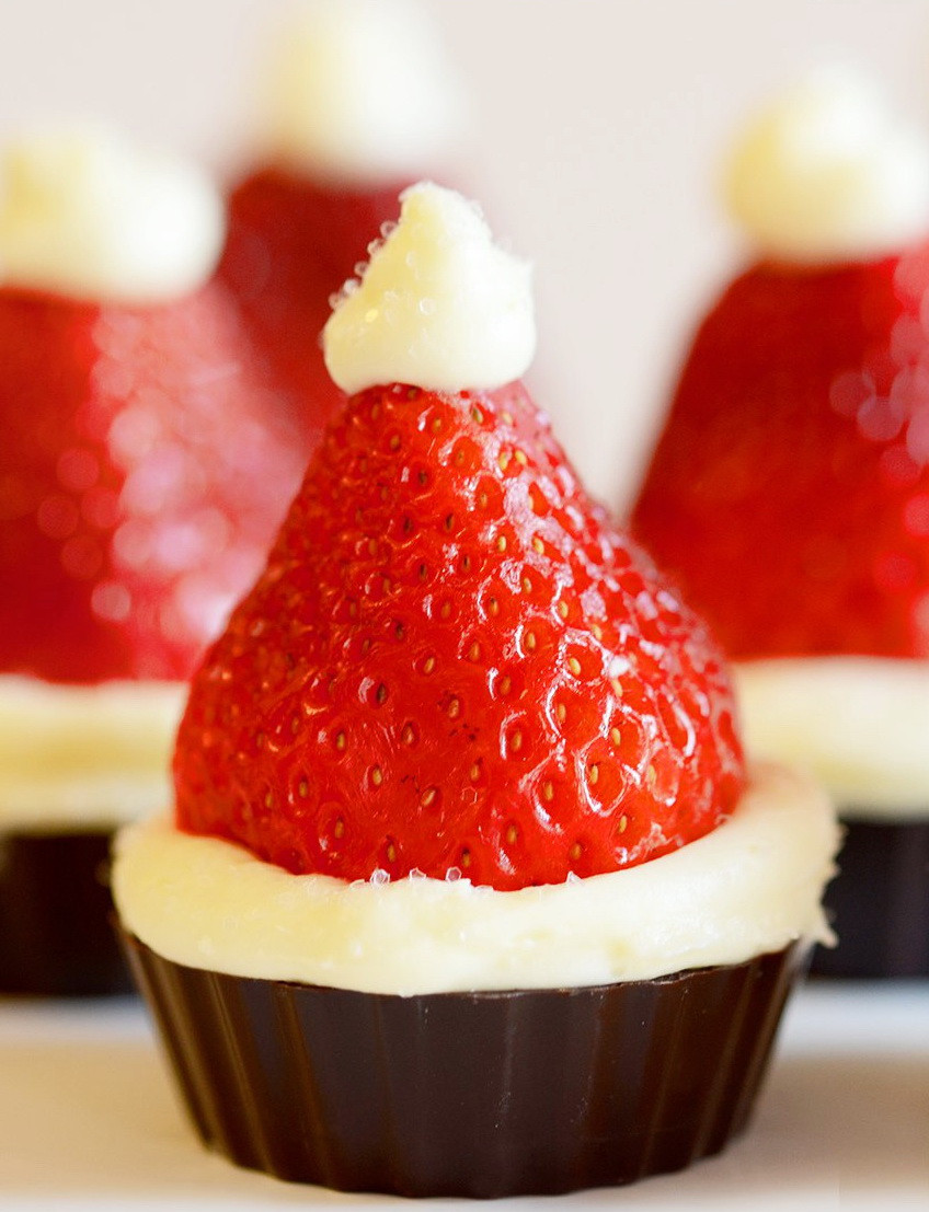 Dessert Ideas For Dinner Party
 Santa Hat Mini Cheesecake Recipe – Christmas Party Dinner