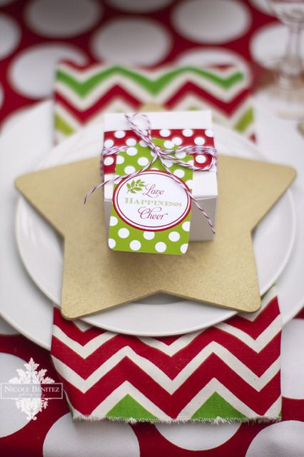 Dinner Party Gift Ideas
 Christam Party Dinner Christmas Holiday Party Ideas