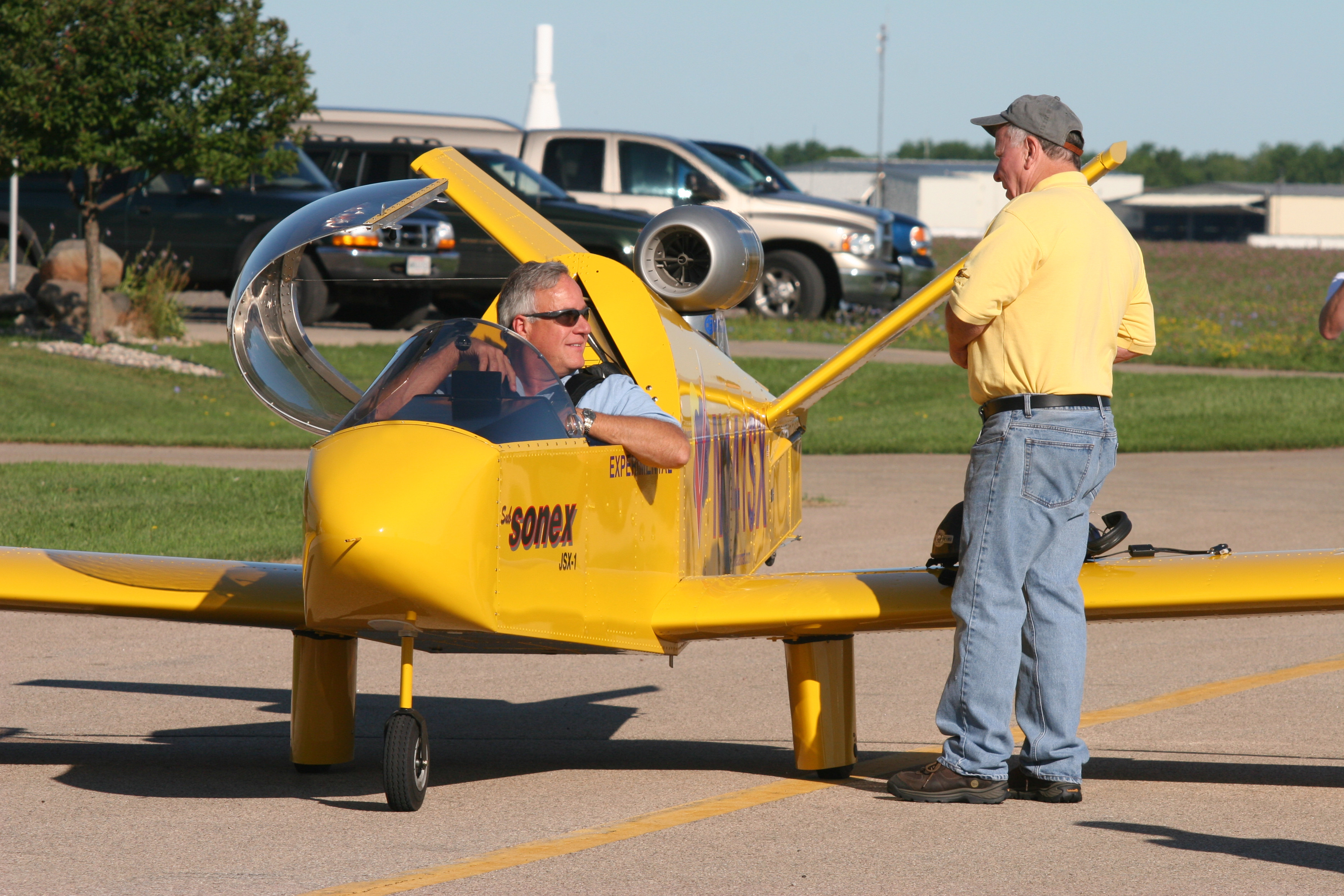 DIY Aircraft Kit
 DIY Jet pletes First Flight