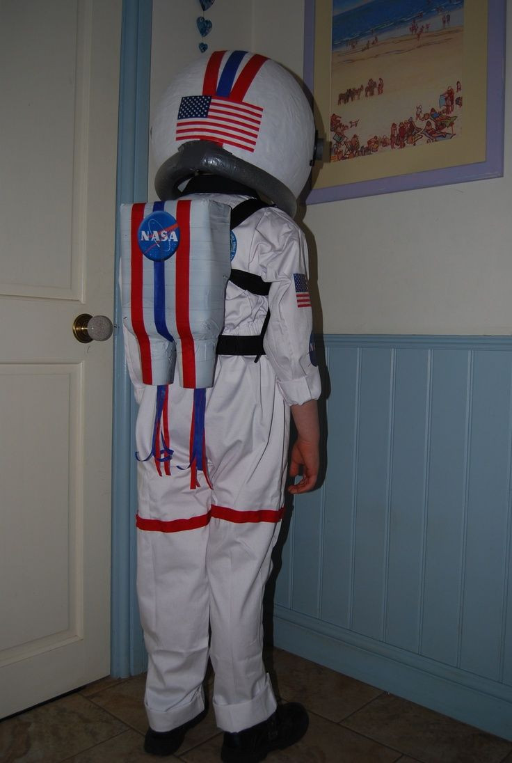 DIY Astronaut Costumes
 astronaut costume Homemade Astronaut costume II