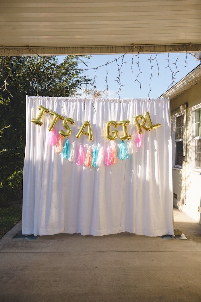 DIY Baby Shower Backdrop
 Best 25 Unicorn baby shower ideas on Pinterest