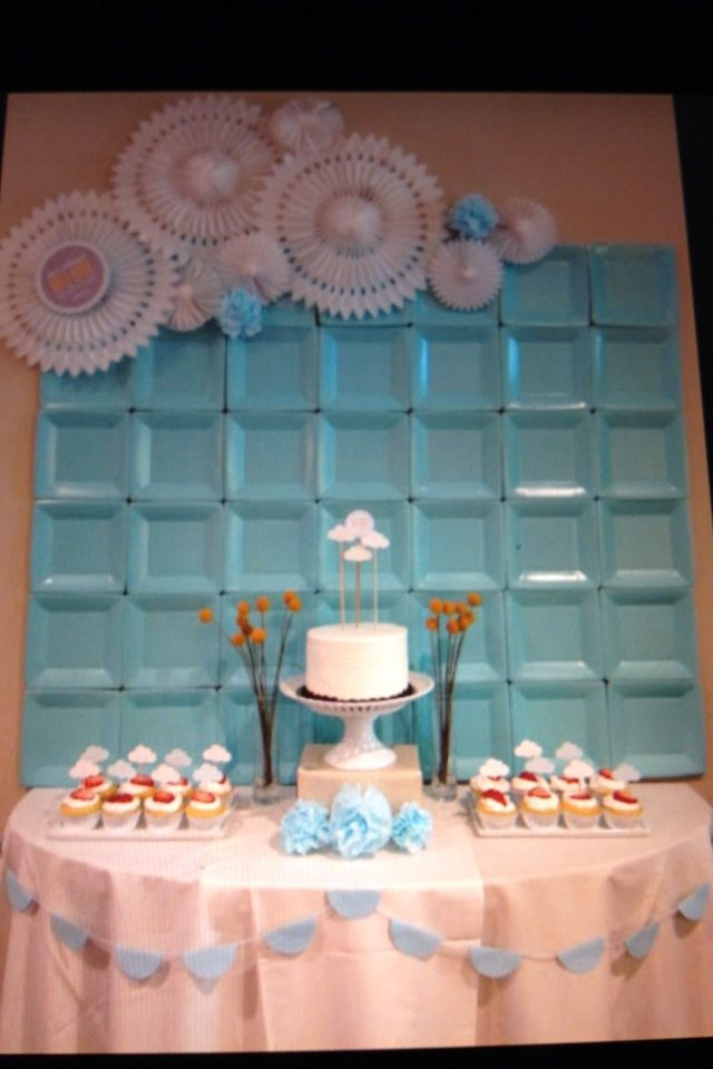 DIY Baby Shower Backdrop
 Wall decor backdrop at a shower for a baby boy using
