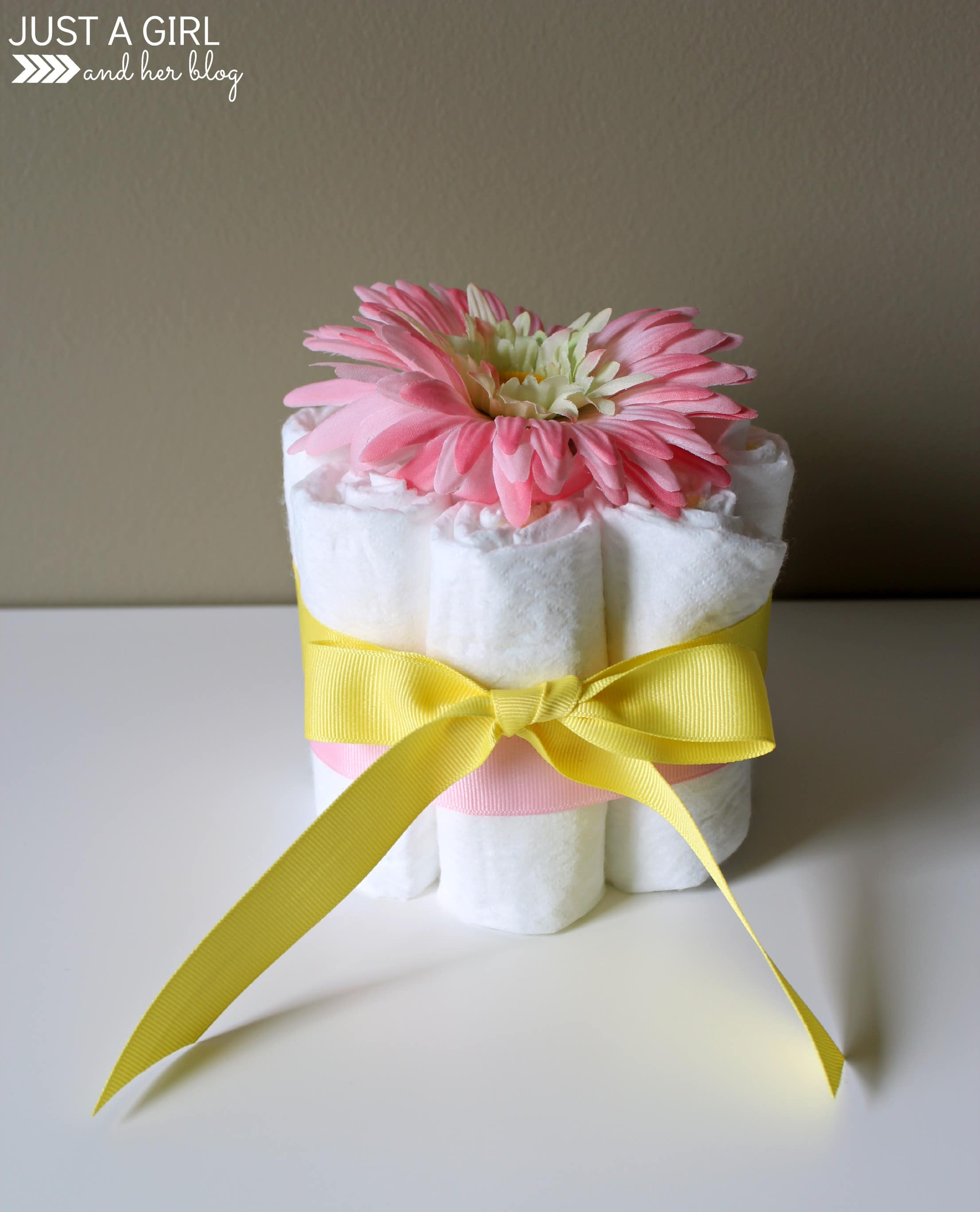 DIY Baby Shower Centerpieces For Girls
 Sweet and Simple Baby Shower Centerpieces