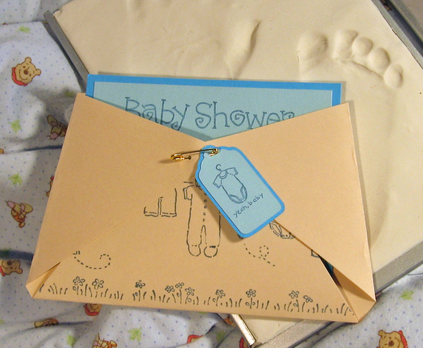 DIY Baby Shower Invites
 DIY kinda girl Baby shower invites