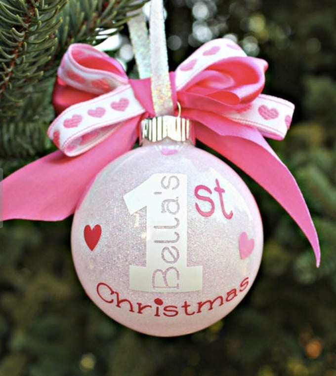 DIY Baby'S First Christmas Ornament
 Baby s First Christmas Ornaments You Can Make Yourself