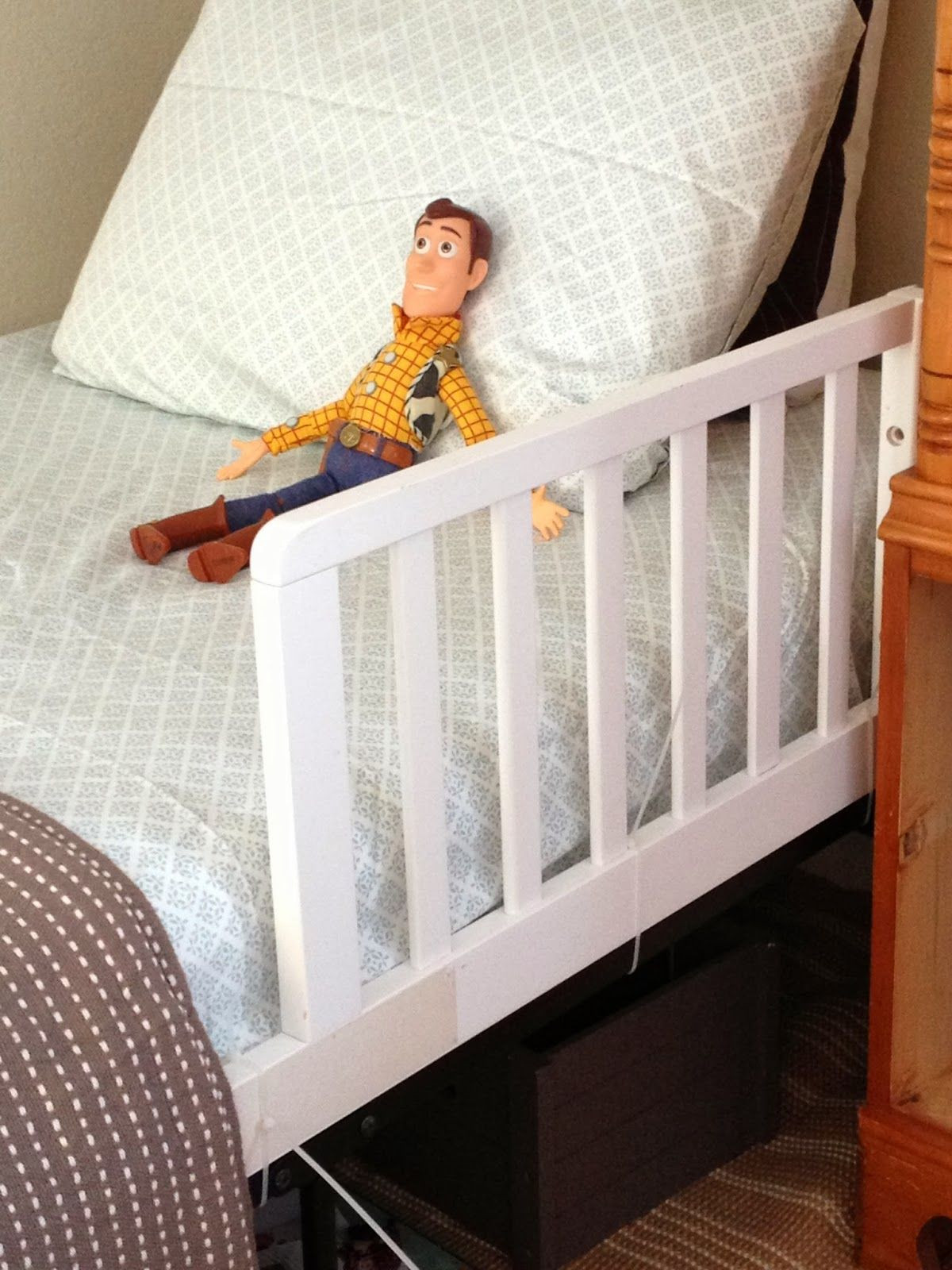DIY Bed Rails For Toddlers
 Diy safety rail for a toddler bed