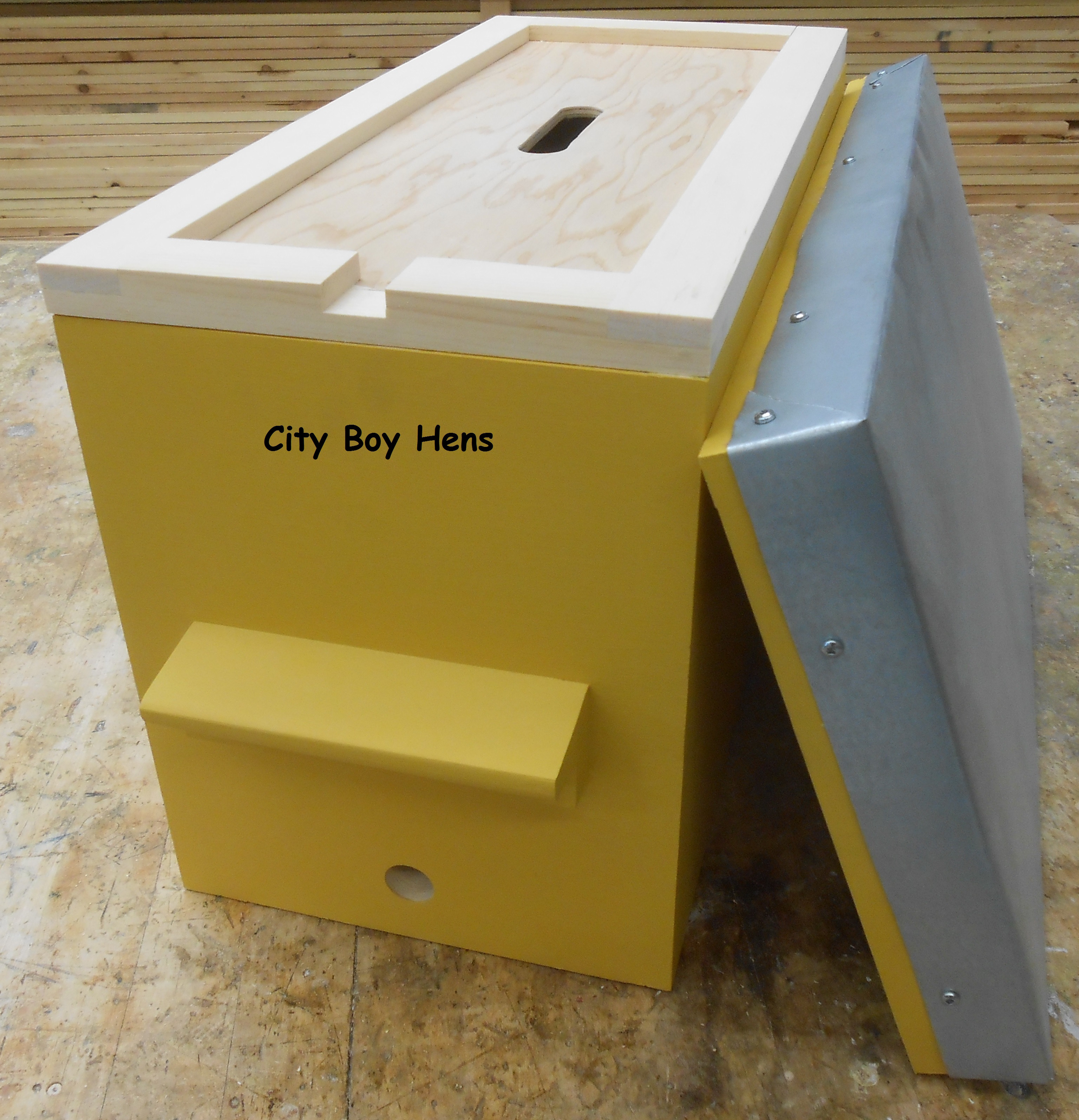 DIY Bee Box
 How To Build A 5 Frame Nuc Beehive