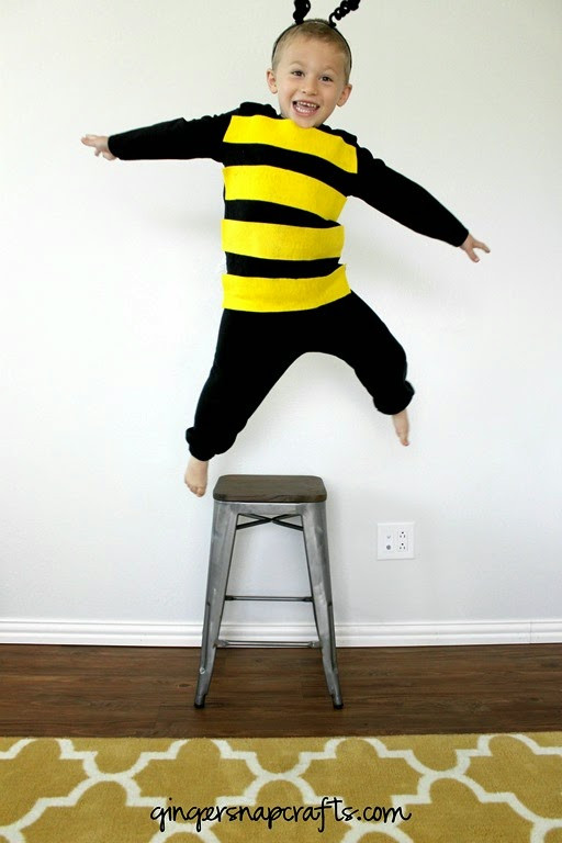 DIY Bee Costume
 Ginger Snap Crafts No Sew Bee Costume tutorial