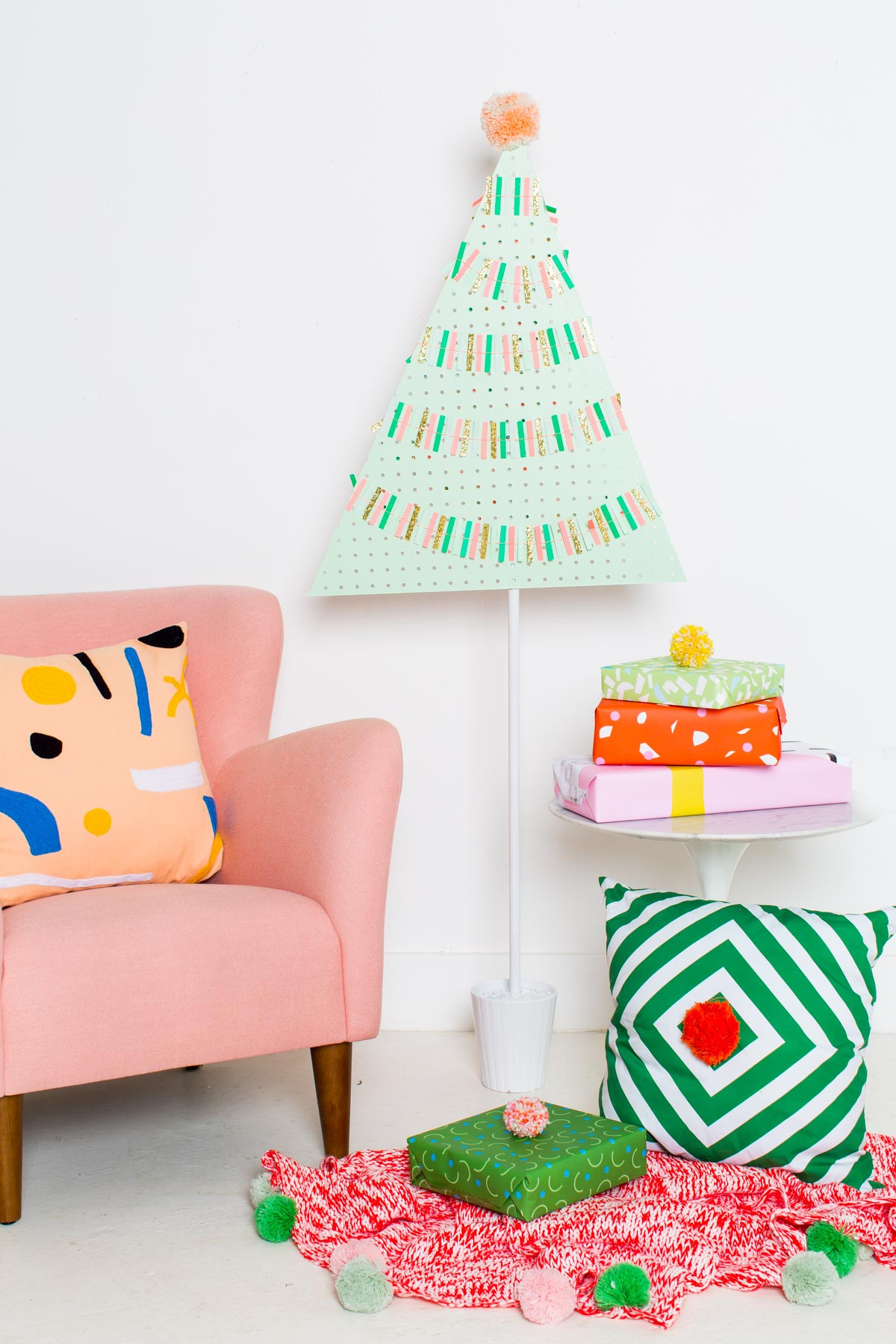 DIY Christmas Decor Ideas
 DIY Pegboard Christmas Tree