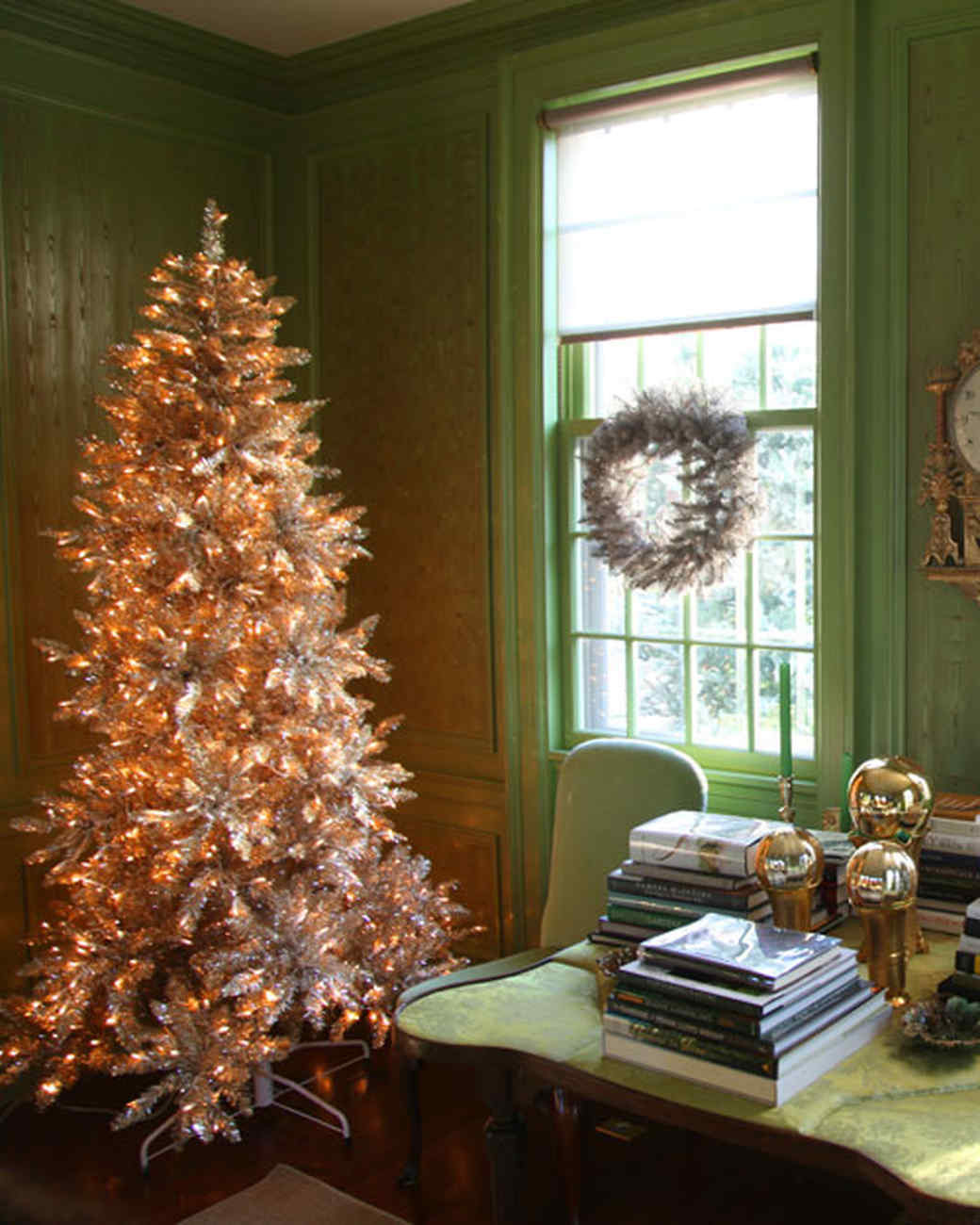 DIY Christmas Decorations Martha Stewart
 Martha s Holiday Decorating Ideas