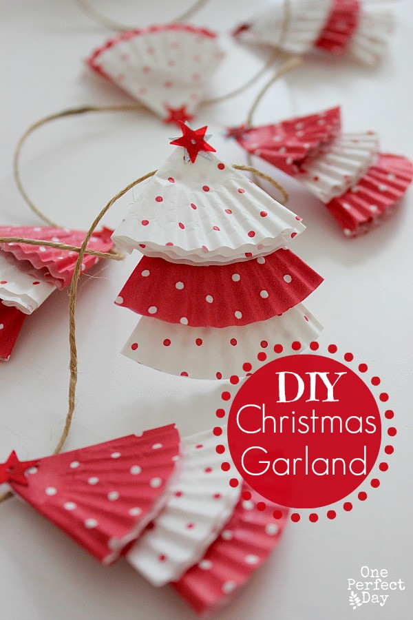DIY Christmas Garlands
 Easy Christmas Tree Garland Fun Crafts Kids
