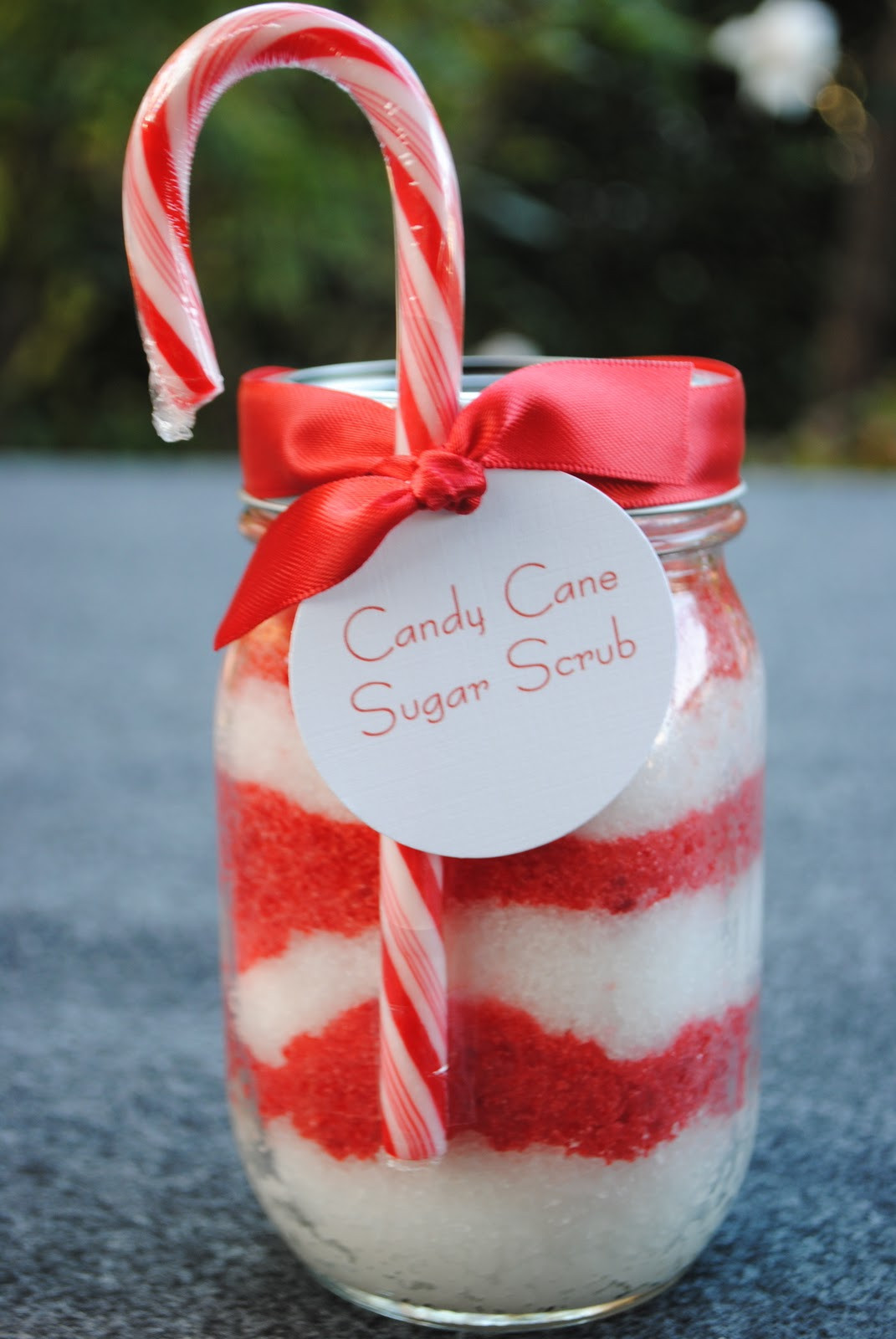 DIY Christmas Gifts Pinterest
 DIY candy cane sugar scrub – so cute for Christmas ts