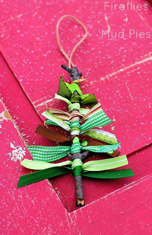 DIY Christmas Tree Decorations
 38 Easy Handmade Christmas Ornaments